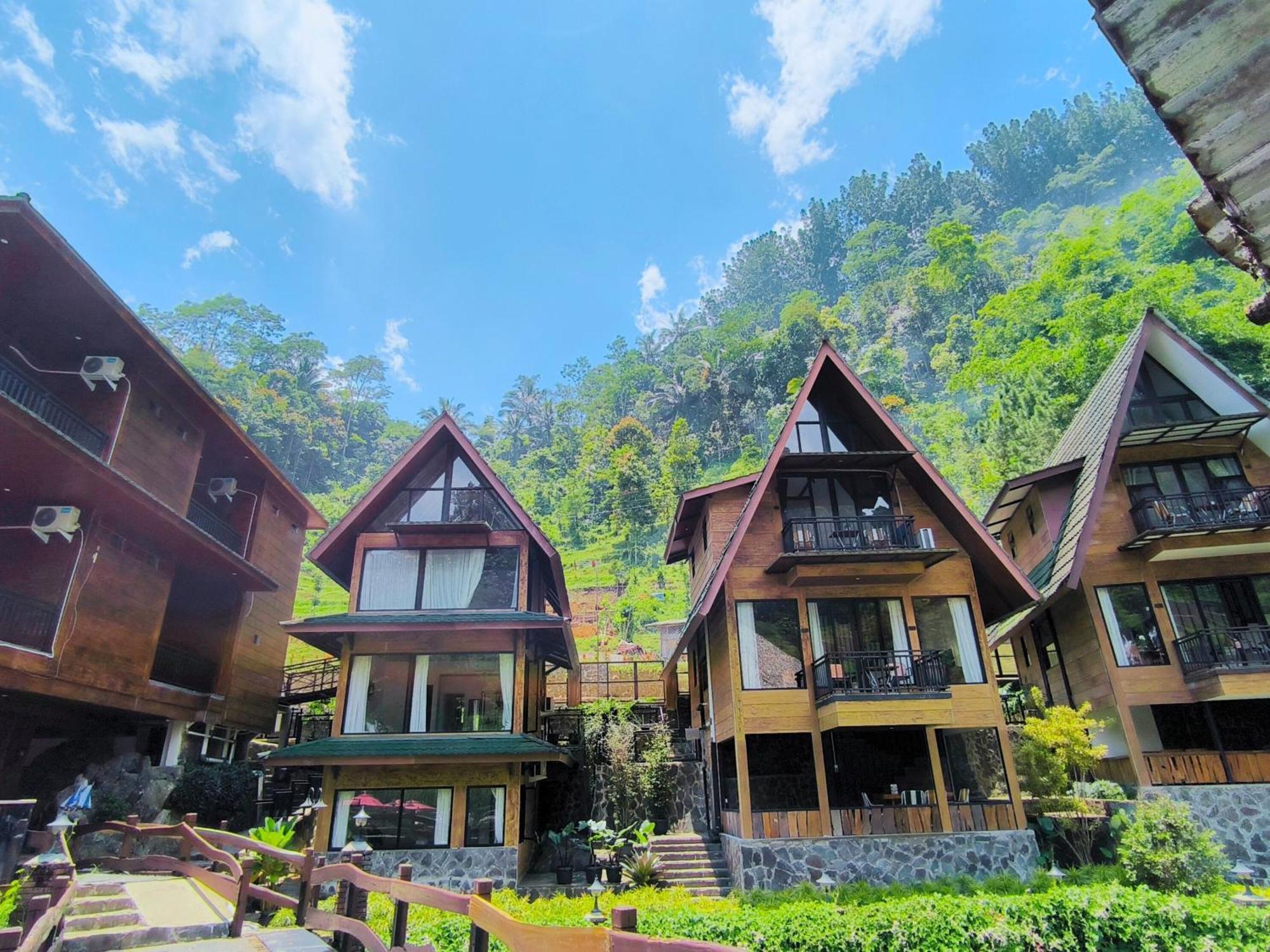 Bayan Village Baturraden Dış mekan fotoğraf