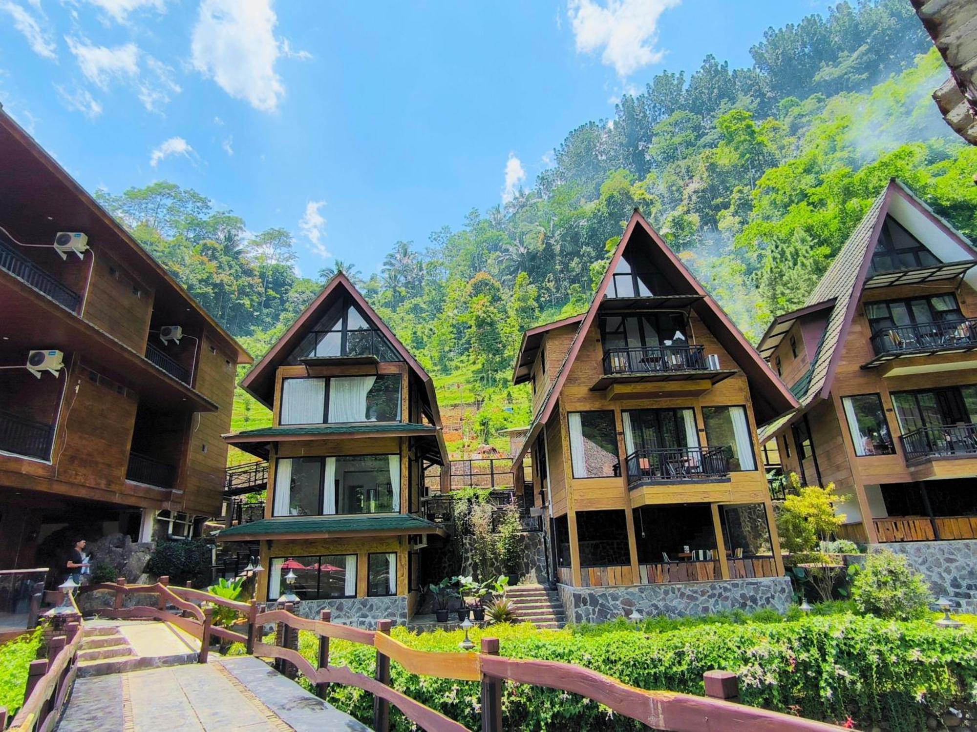 Bayan Village Baturraden Dış mekan fotoğraf